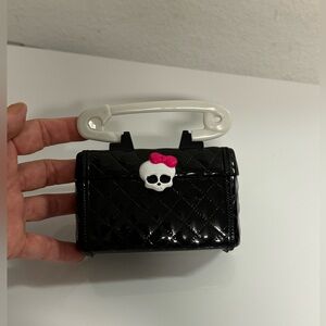 Monster high bag.